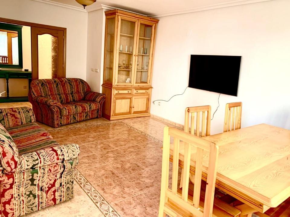 Esmeralda Torrevieja Buitenkant foto