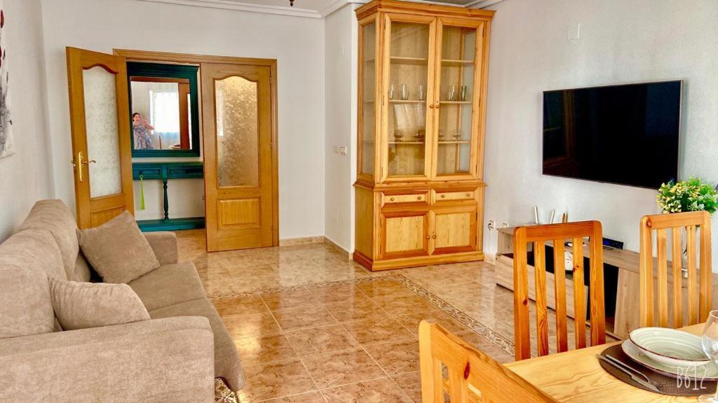 Esmeralda Torrevieja Buitenkant foto