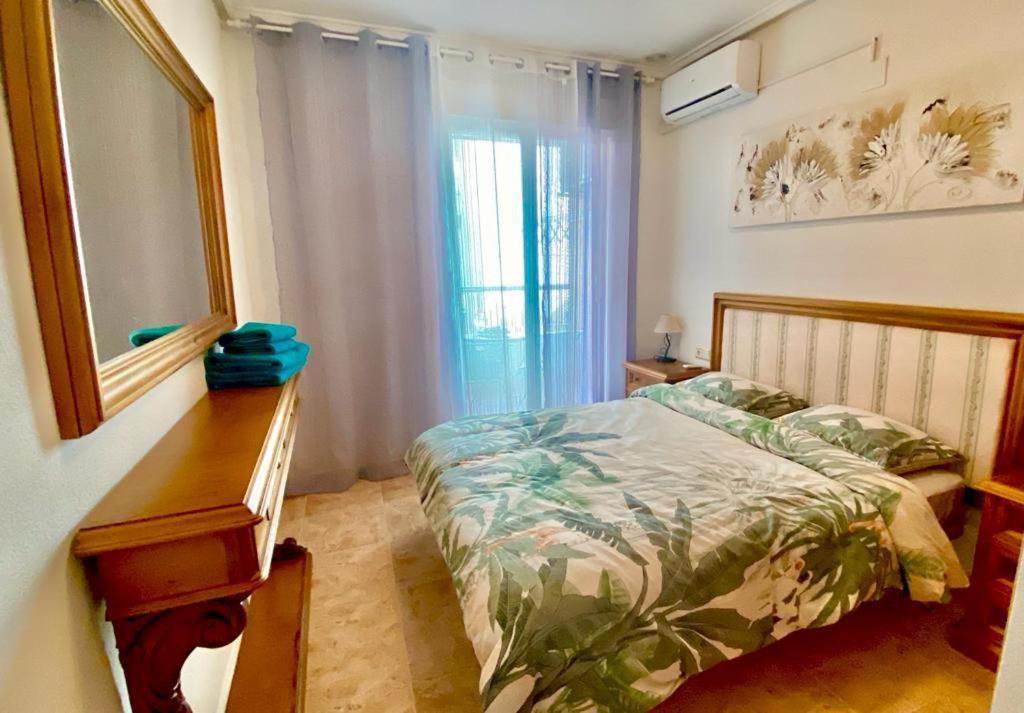 Esmeralda Torrevieja Buitenkant foto